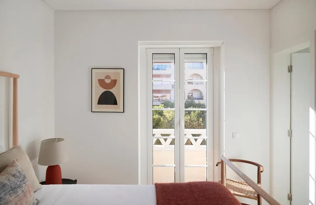 Deluxe Apt At Amazing Prime Location, By Timecooler-1